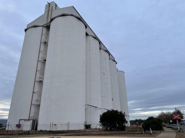 Silos_342533_01