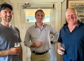 Farming community gathers in Darke Peak