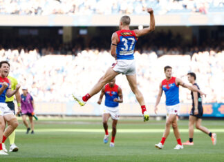 MCG magic: Pickett, Chandler spark stunning comeback